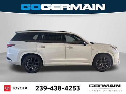 Used 2025 Lexus TX 500h AWD w/ Technology Package image 12