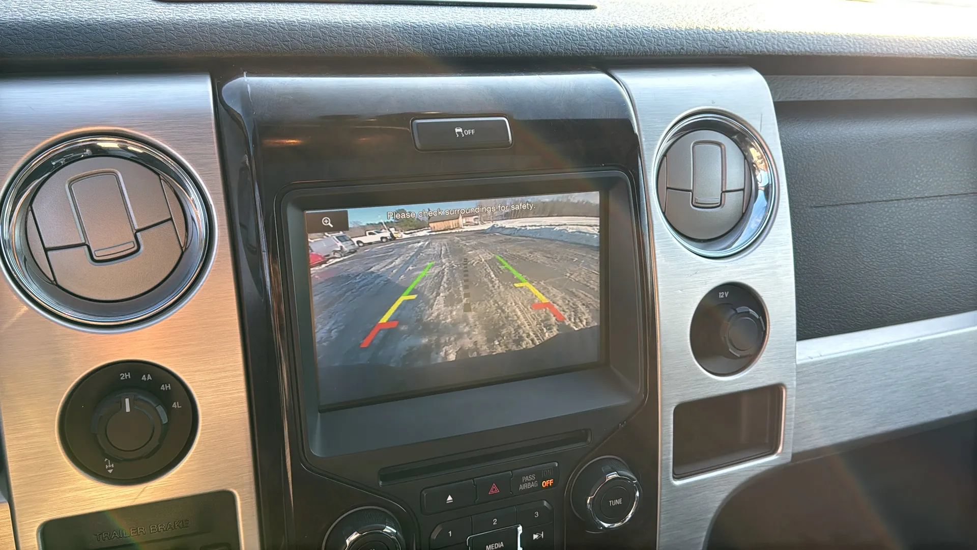 Used 2014 Ford F150 Platinum AWD/4WD image 17