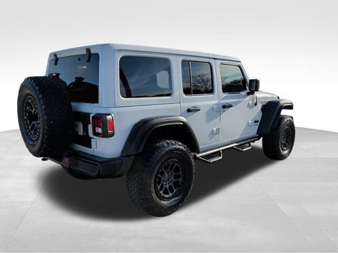 Used 2022 Jeep Wrangler Unlimited Sport image 7