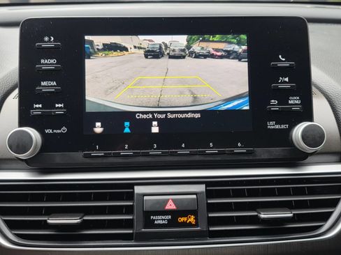 Used 2019 Honda Accord LX image 21