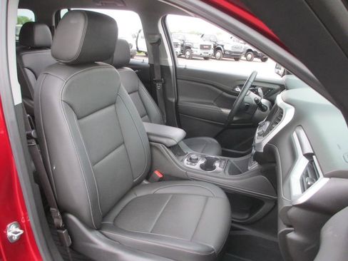 Used 2023 GMC Acadia SLT w/ Technology Package image 24