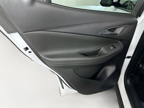 Used 2025 Buick Encore GX Preferred image 25