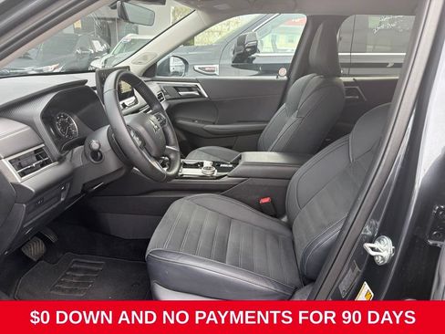 Used 2025 Mitsubishi Outlander SE AWD/4WD image 8