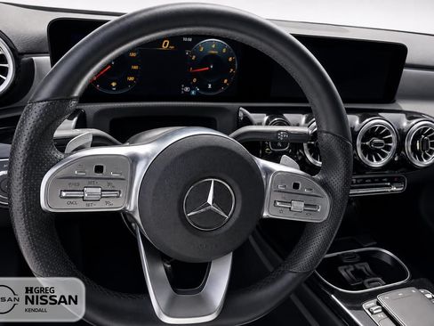 Used 2022 Mercedes-Benz A 220 image 9
