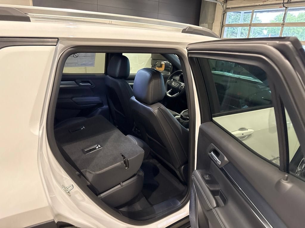 New 2027 GMC Terrain Elevation w/ Elevation Premium Package AWD/4WD image 15