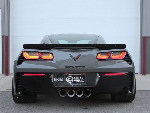 Used 2015 Chevrolet Corvette Z06 w/ 3LZ Preferred Equipment Group RWD image 10