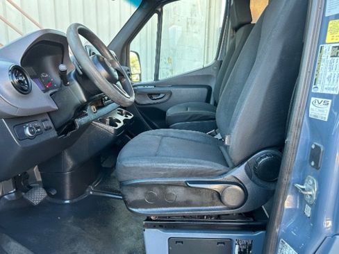 Used 2019 Mercedes-Benz Sprinter 170 image 9