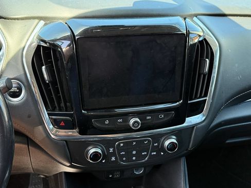 Used 2020 Chevrolet Traverse RS w/ LPO, 'HIT The Road' Package FWD image 17