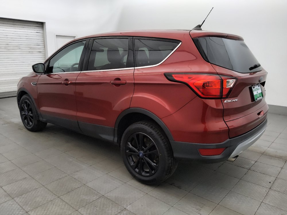 Used 2019 Ford Escape SE FWD image 3