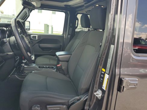 Used 2020 Jeep Wrangler Unlimited Sport image 11