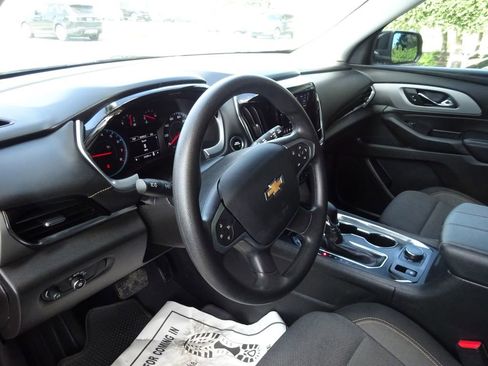 Certified 2021 Chevrolet Traverse LS image 14