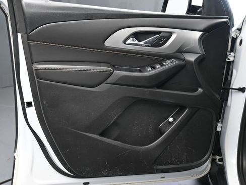 Used 2018 Chevrolet Traverse LT image 27