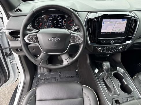 Used 2023 Chevrolet Traverse Premier w/ Redline Edition AWD/4WD image 18