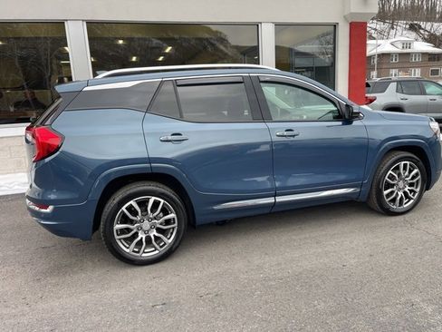 Used 2024 GMC Terrain Denali w/ Denali Premium Package image 6