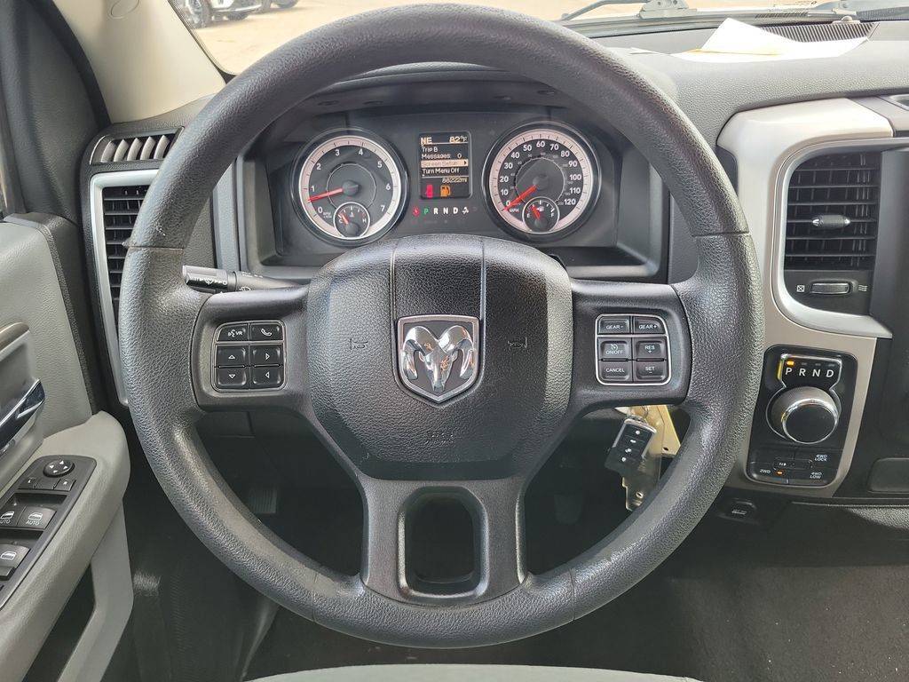 Used 2020 RAM 1500 Classic SLT AWD/4WD image 29