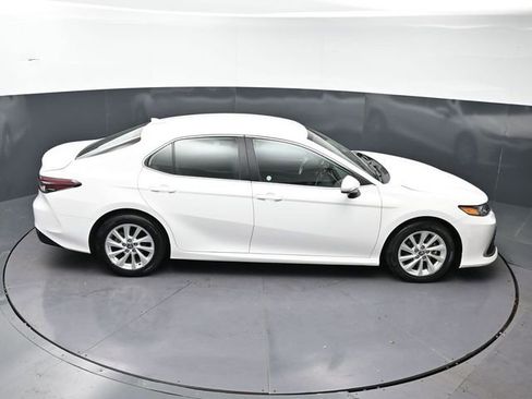 Used 2024 Toyota Camry LE FWD image 33