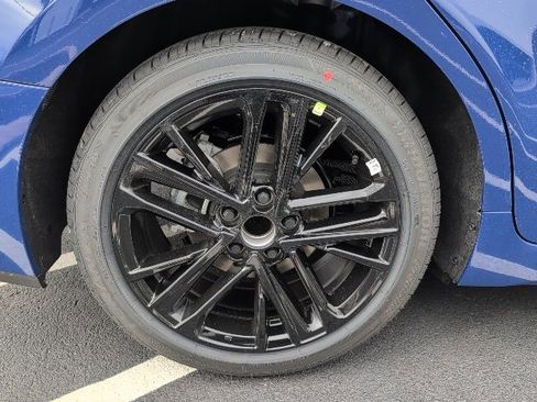 New 2026 Toyota Camry SE image 9