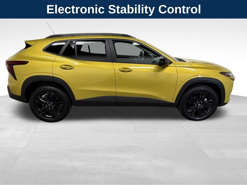 Used 2025 Chevrolet Trax ACTIV w/ Driver Confidence Package FWD image 12