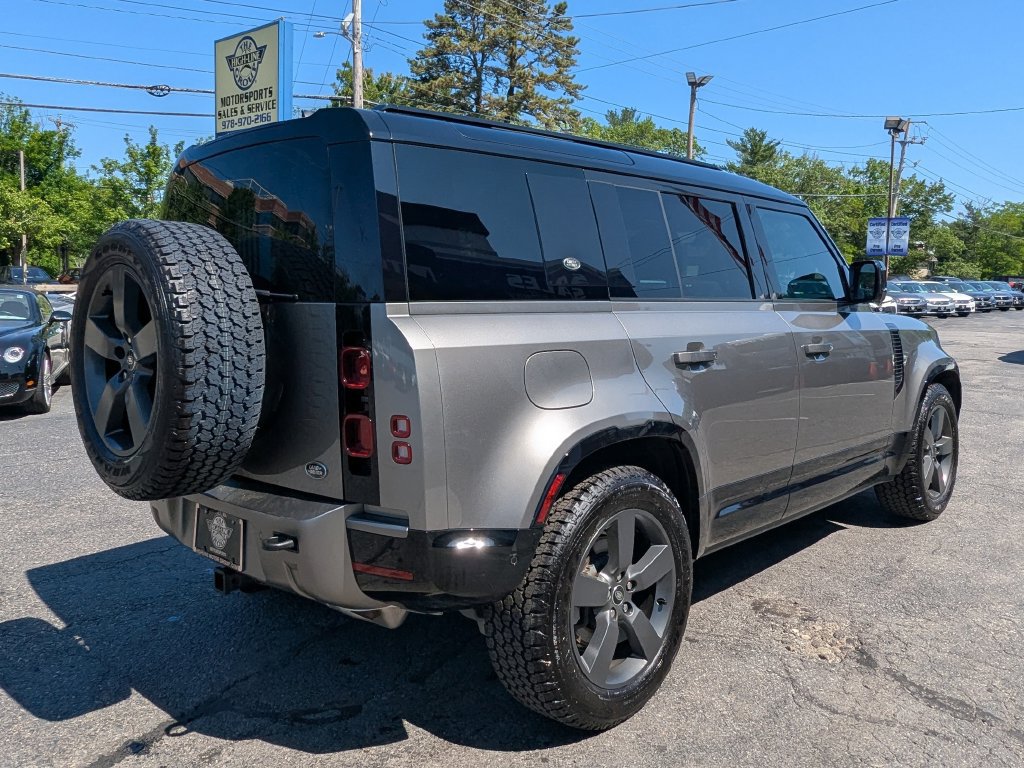 Used 2023 Land Rover Defender 110 X-Dynamic SE AWD/4WD image 7