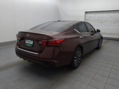 Used 2023 Nissan Altima 2.5 SV image 9