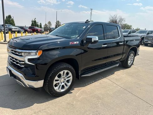 Certified 2022 Chevrolet Silverado 1500 LTZ w/ LTZ Premium Package AWD/4WD image 30