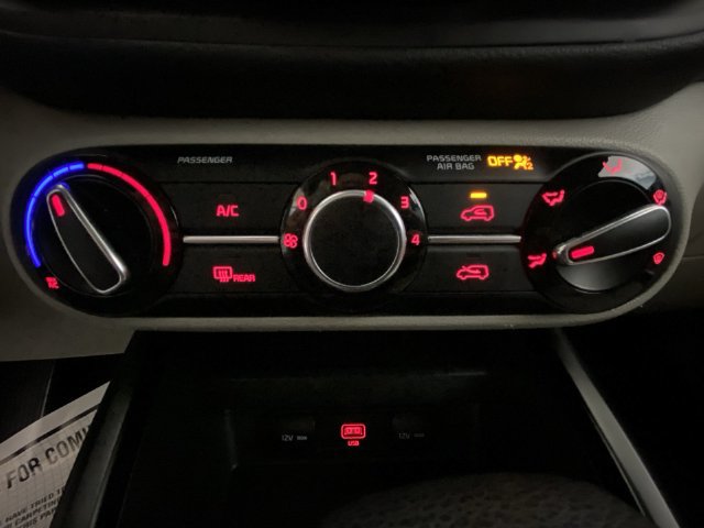 Used 2022 Kia Soul LX FWD image 18