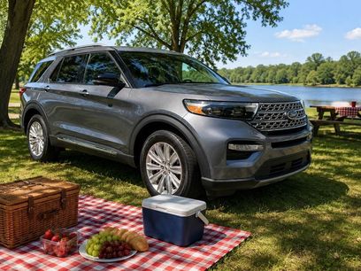 Used 2022 Ford Explorer Limited w/ Equipment Group 301A