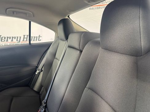 Used 2026 Toyota Corolla LE FWD image 11
