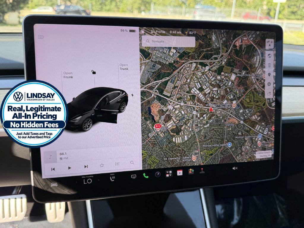 Used 2018 Tesla Model 3 Long Range RWD image 17