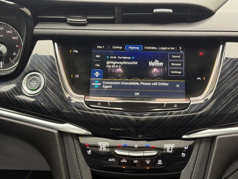 Certified 2024 Cadillac XT6 Premium Luxury AWD/4WD image 12