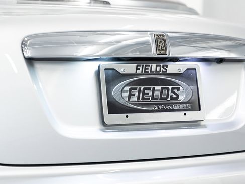 Used 2017 Rolls-Royce Dawn RWD image 23