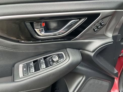 Used 2025 Subaru Outback Limited AWD/4WD image 17