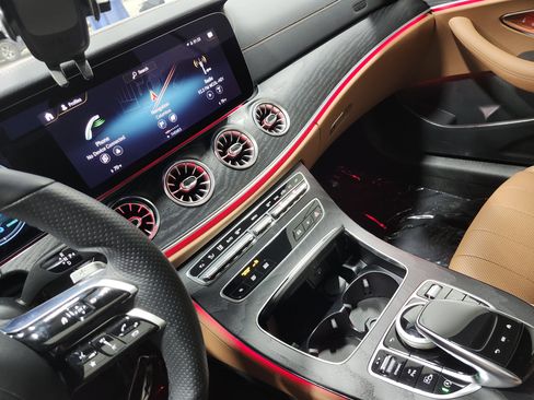 Used 2021 Mercedes-Benz E 450 4MATIC Cabriolet image 32