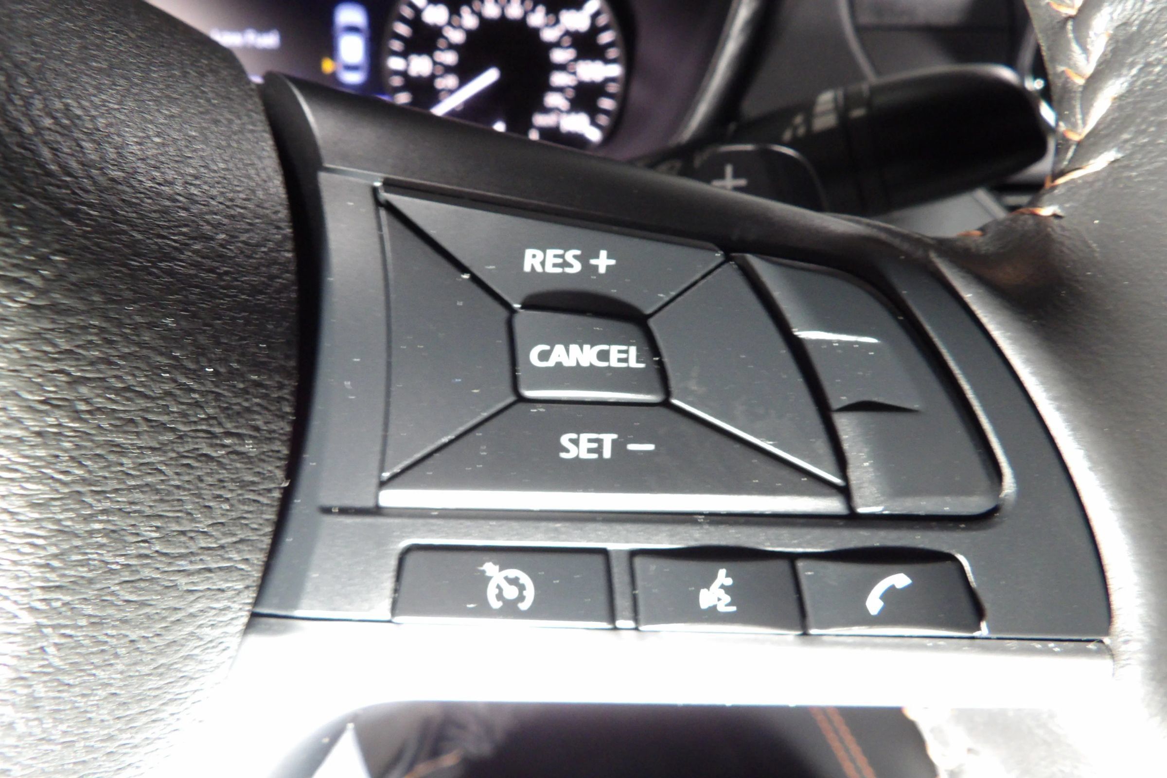 Used 2022 Nissan Altima 2.5 SR FWD image 15