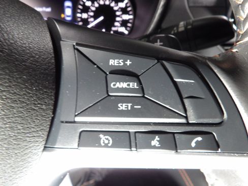 Used 2022 Nissan Altima 2.5 SR FWD image 15