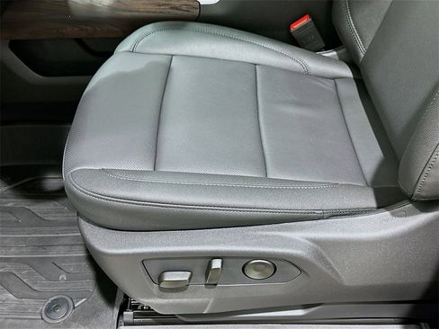 New 2026 GMC Sierra 1500 SLT image 20