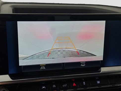 Used 2024 Chevrolet Silverado 1500 LT w/ Protection Package image 19