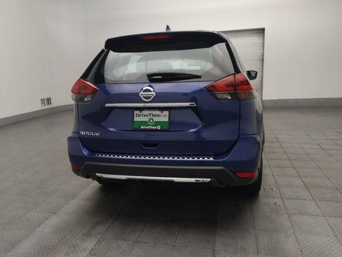 Used 2020 Nissan Rogue S FWD image 7