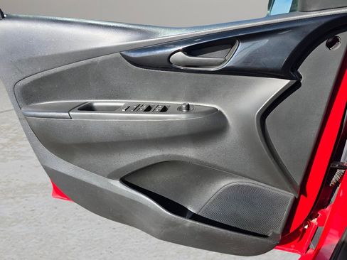 Used 2021 Chevrolet Spark LT image 17