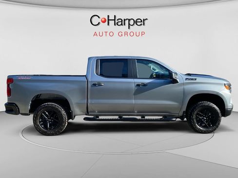 Used 2025 Chevrolet Silverado 1500 Custom Trail Boss w/ LPO, Dark Essentials Package AWD/4WD image 2