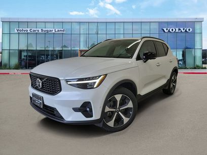 Used 2025 Volvo XC40 B5 Plus w/ Protection Package Premier