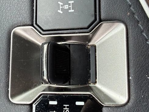 Used 2024 Lexus GX 550 w/ Cold Area Package AWD/4WD image 33
