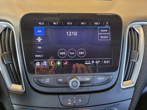 Used 2023 Chevrolet Malibu LT FWD image 25