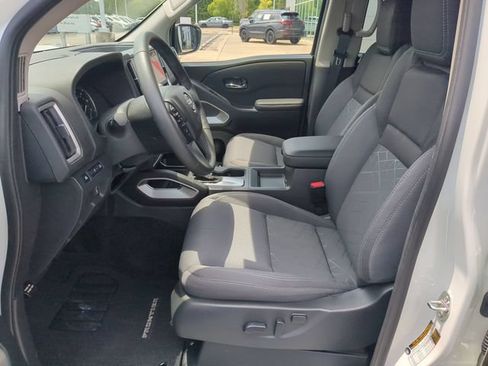 Certified 2025 Nissan Frontier SV w/ SV Convenience Package RWD image 14