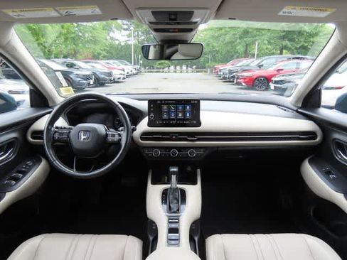 Certified 2024 Honda HR-V EX-L image 17