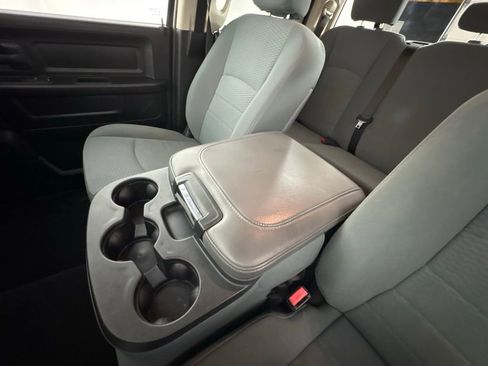 Used 2013 RAM 1500 Express image 29