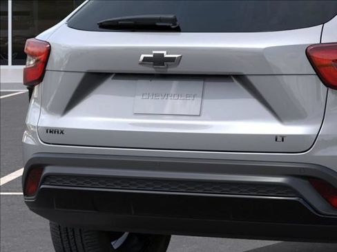 New 2026 Chevrolet Trax LT FWD image 14