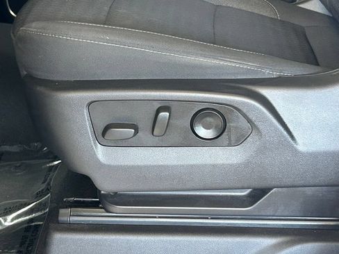 Used 2025 Chevrolet Silverado 3500 LT AWD/4WD image 16