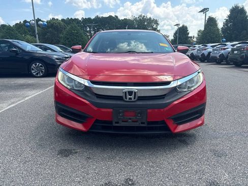 Used 2018 Honda Civic EX image 6