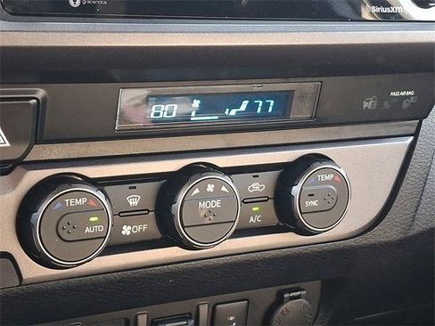 Used 2021 Toyota Tacoma TRD Sport image 16